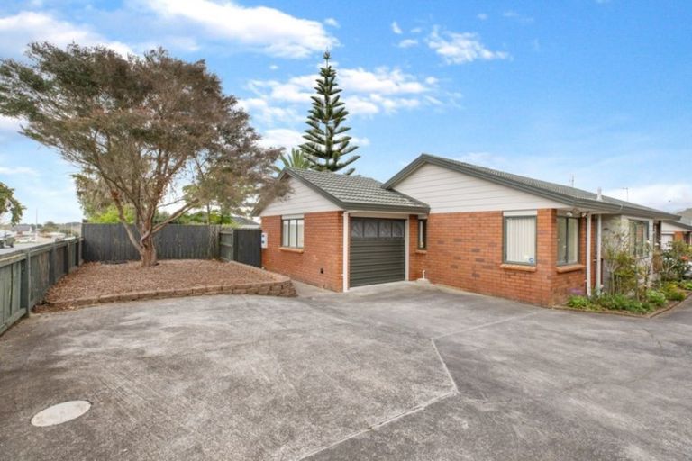 Photo of property in 1/129 Coronation Road, Papatoetoe, Auckland, 2025