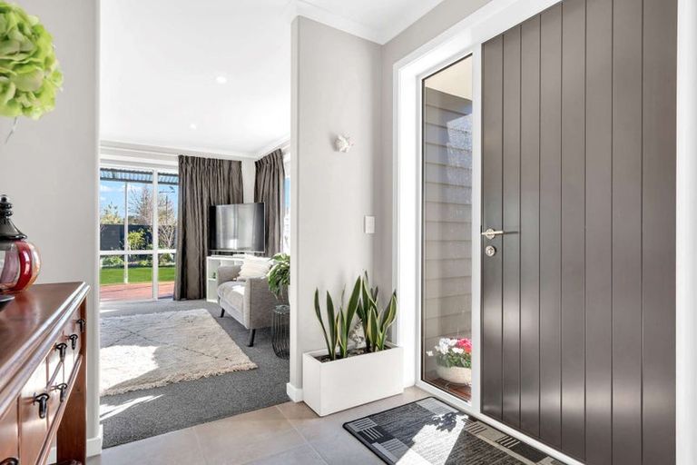 Photo of property in 42 Curtis Street, Stoke, Nelson, 7011