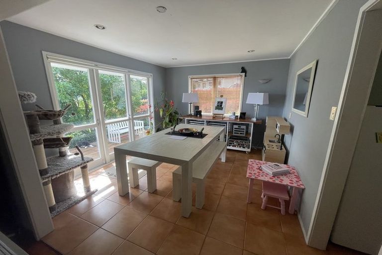 Photo of property in 8 Miro Place, Waiuku, 2123