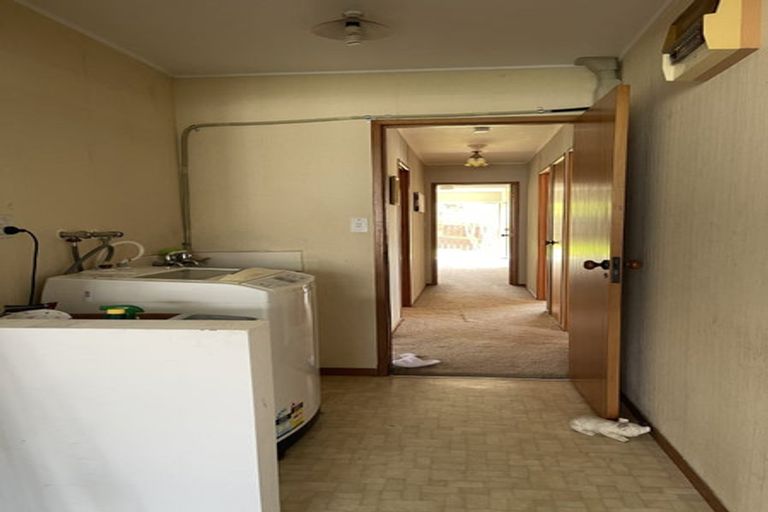 Photo of property in 69 Oliver Road, Eastern Beach, Auckland, 2012