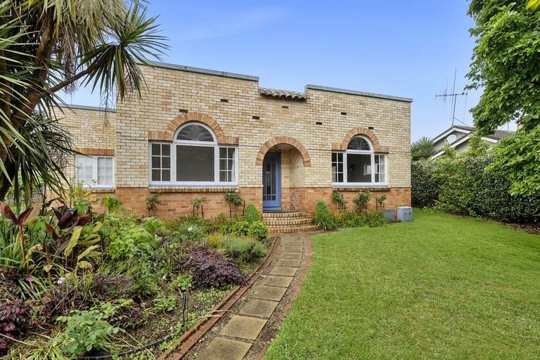 Photo of property in 108 Macfarlane Street, Hamilton East, Hamilton, 3216