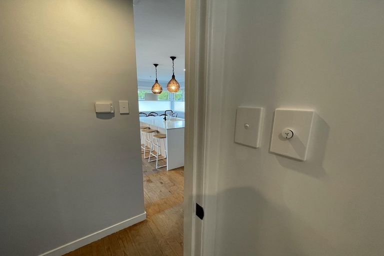 Photo of property in 20 Glendene Avenue, Glendene, Auckland, 0602