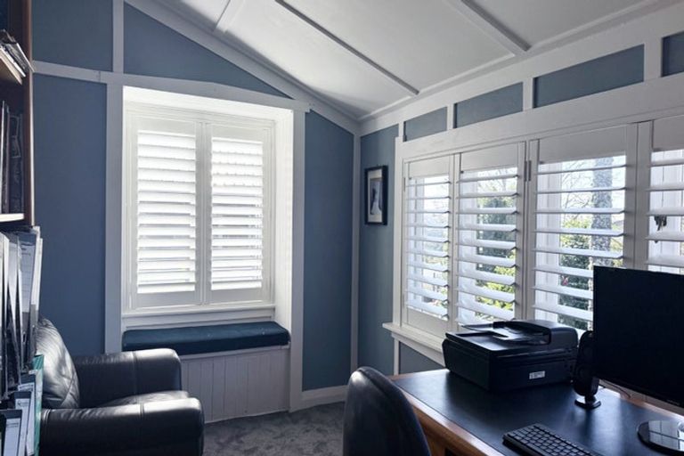 Photo of property in 35 Birkdale Road, Birkdale, Auckland, 0626