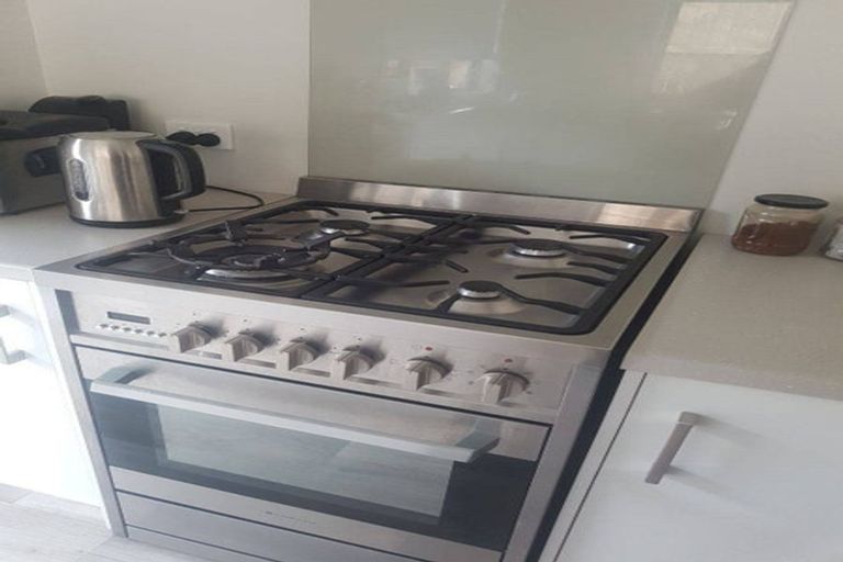 Photo of property in 39 Puhirake Crescent, Pyes Pa, Tauranga, 3112