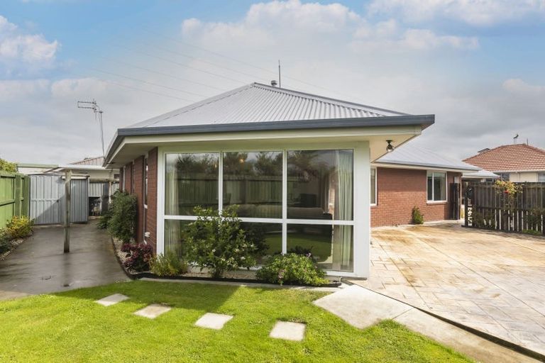 Photo of property in 1/38 Ensign Street, Halswell, Christchurch, 8025