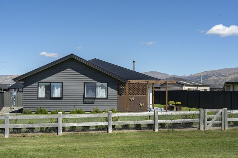 Photo of property in 15 Quigley Crescent, Cromwell, 9310