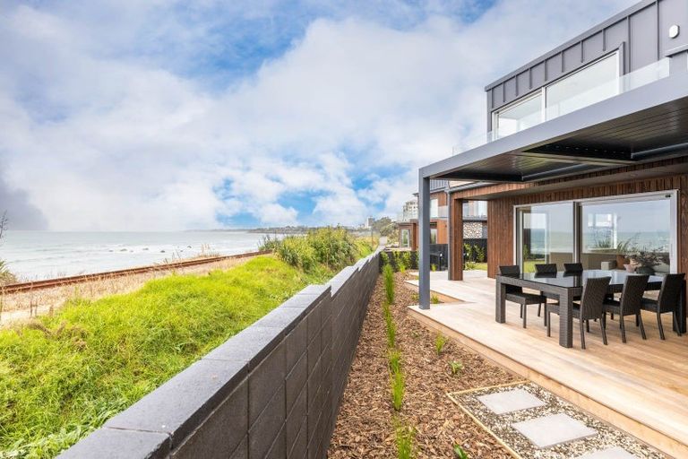 Photo of property in 16b Hine Street, New Plymouth, 4310