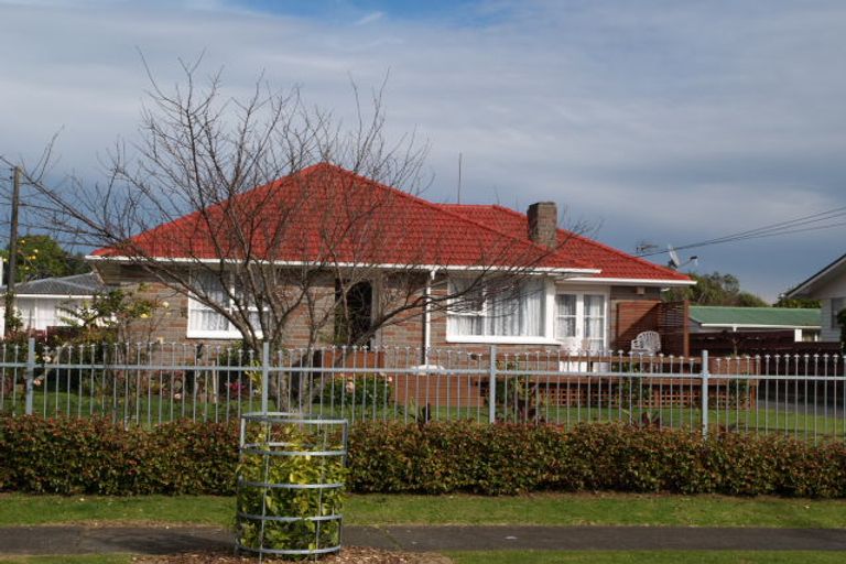 Photo of property in 32 Steven Street, Mangere East, Auckland, 2024