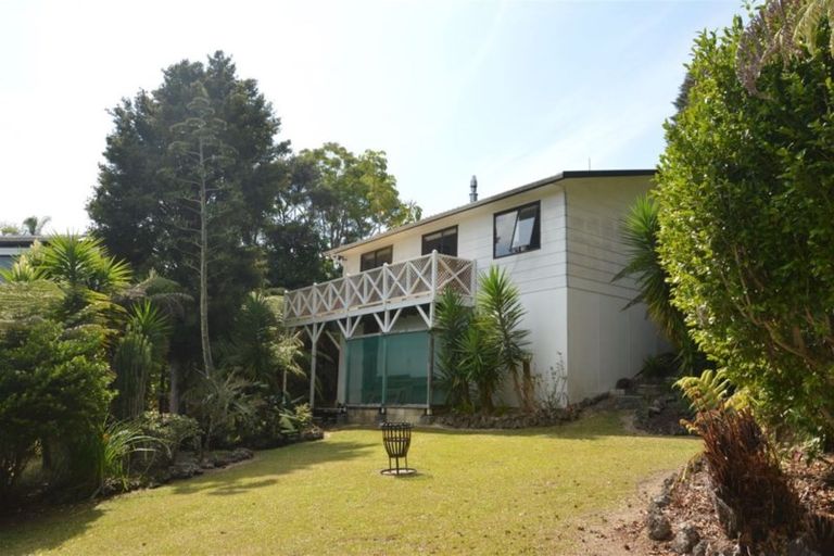 Photo of property in 36 Falls View Road, Haruru, 0204