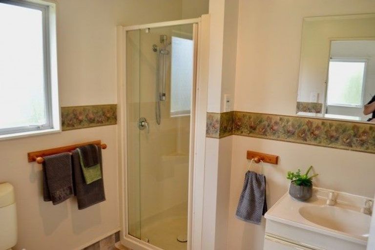 Photo of property in 297 Kuku Road East, Kuku, Levin, 5570