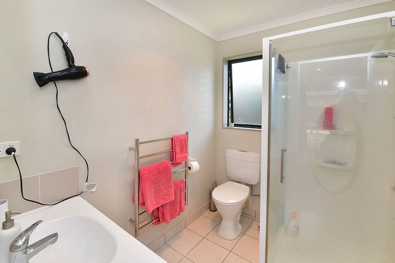 Photo of property in 39 Chic Gardens, Parakai, 0830