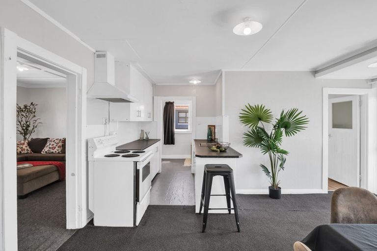 Photo of property in 6 Harper Street, Gonville, Whanganui, 4501