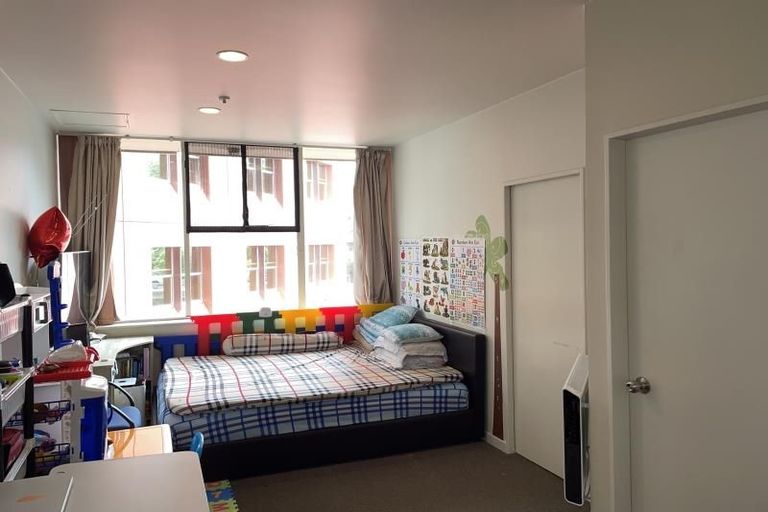 Photo of property in Terrace Tower Apartments, 4d/126 The Terrace, Wellington Central, Wellington, 6011