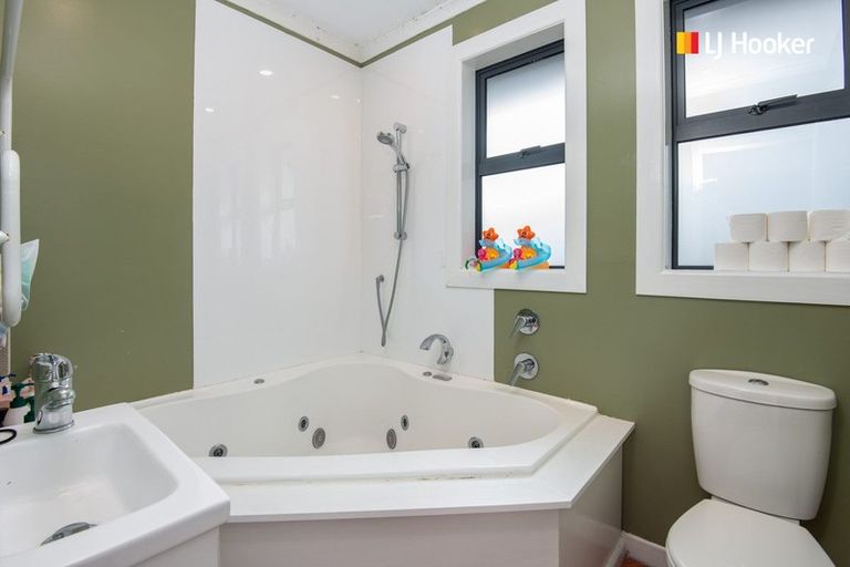 Photo of property in 35 Cockerell Street, Brockville, Dunedin, 9011