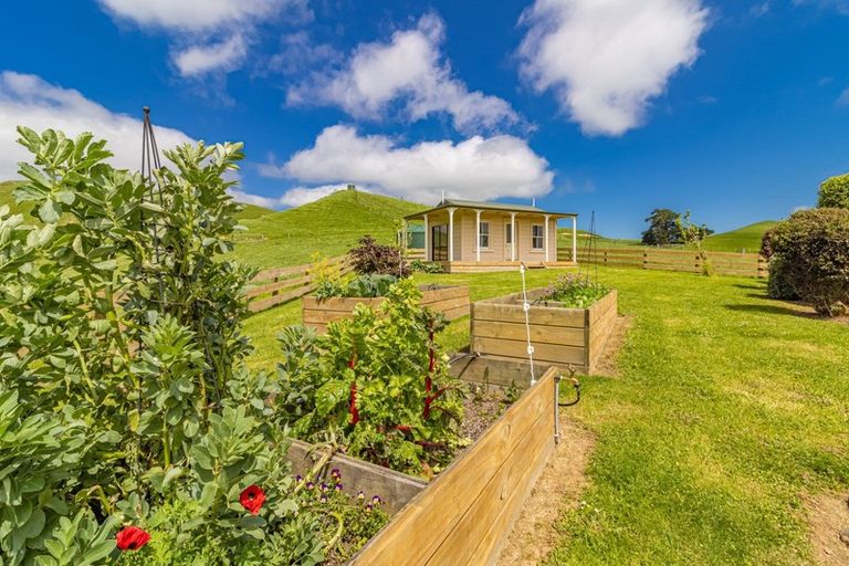 Photo of property in 68 Fauvels Road, Eketahuna, 4996