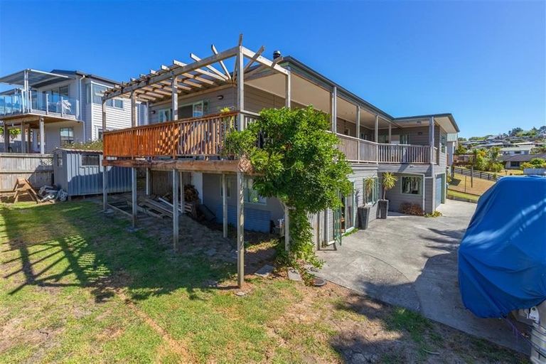Photo of property in 4 Robinia Place, Snells Beach, 0920