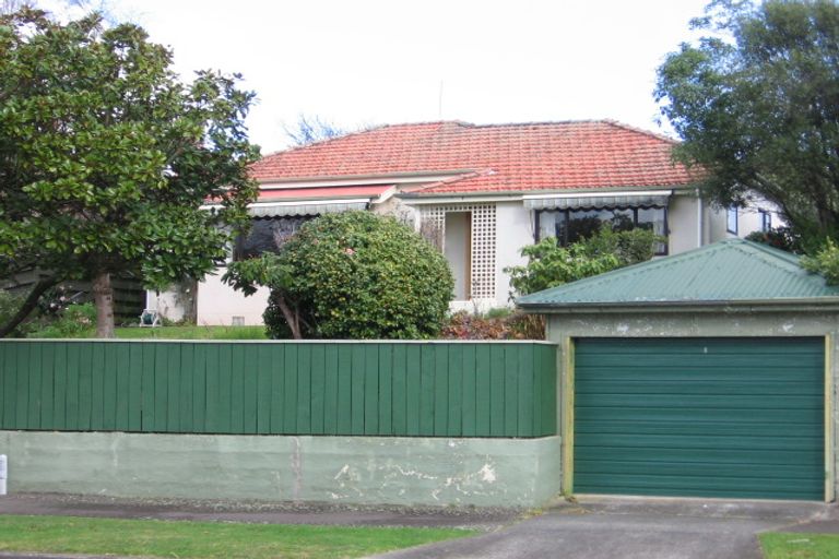 Photo of property in 78 Churchill Avenue, Hokowhitu, Palmerston North, 4410