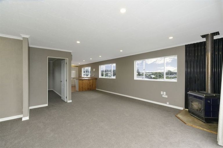 Photo of property in 129 Park Avenue, Waitarere Beach, Levin, 5510