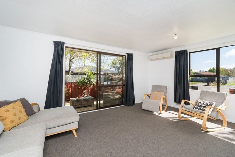 Photo of property in 9 Adams Place, Kelvin Grove, Palmerston North, 4414
