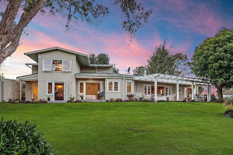 Photo of property in 196 Glenmore Road, Coatesville, Albany, 0793