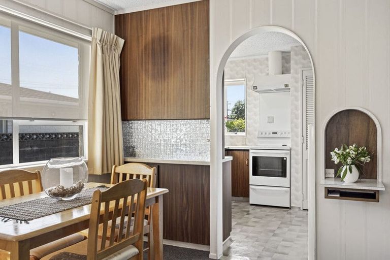 Photo of property in 5a Webster Street, Westown, New Plymouth, 4310