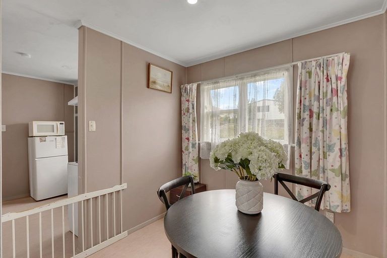 Photo of property in 172 Warspite Avenue, Waitangirua, Porirua, 5024