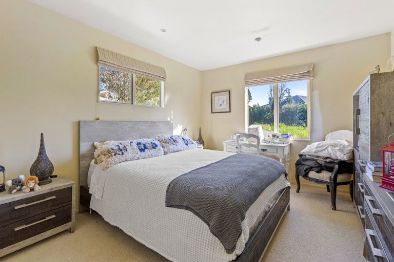 Photo of property in 14 Station Road, Huapai, Kumeu, 0810