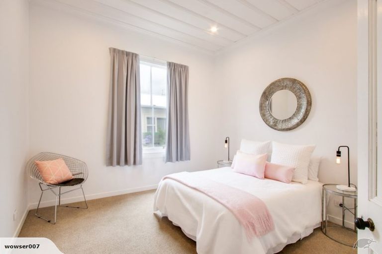 Photo of property in 423 Saint Aubyn Street West, Hastings, 4122