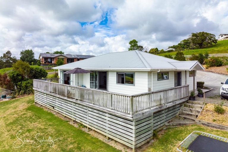 Photo of property in 20 Matai Drive, Maungaturoto, 0520