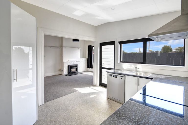 Photo of property in 4 Cross Street, Milton, 9220