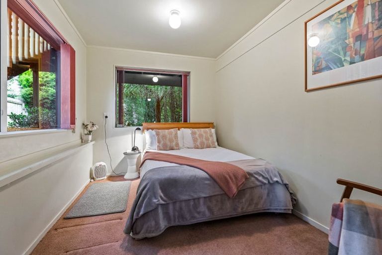 Photo of property in 24 Kaurilands Road, Titirangi, Auckland, 0604