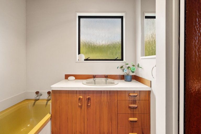 Photo of property in 111 Waitaha Road, Welcome Bay, Tauranga, 3112