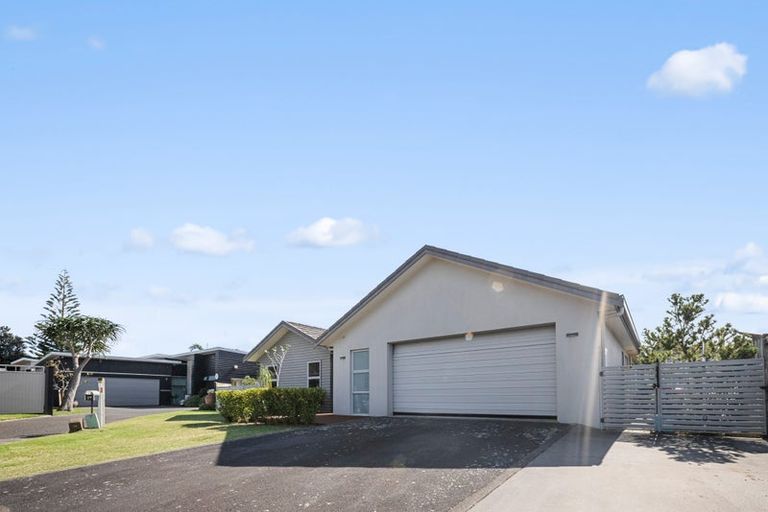 Photo of property in 31 Pompano Key, Papamoa Beach, Papamoa, 3118