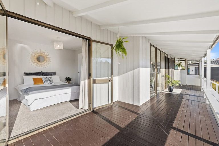 Photo of property in 23 Ferndale Drive, Kawakawa Bay, Papakura, 2585