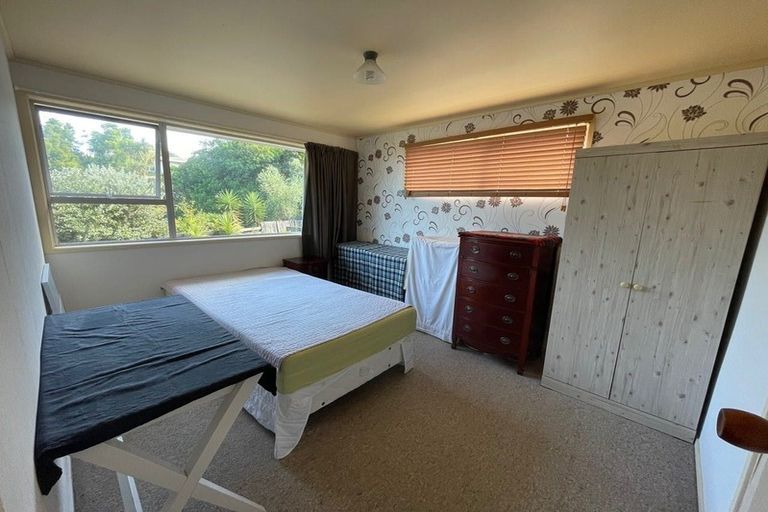 Photo of property in 38 Sequoia Place, Sunnynook, Auckland, 0620