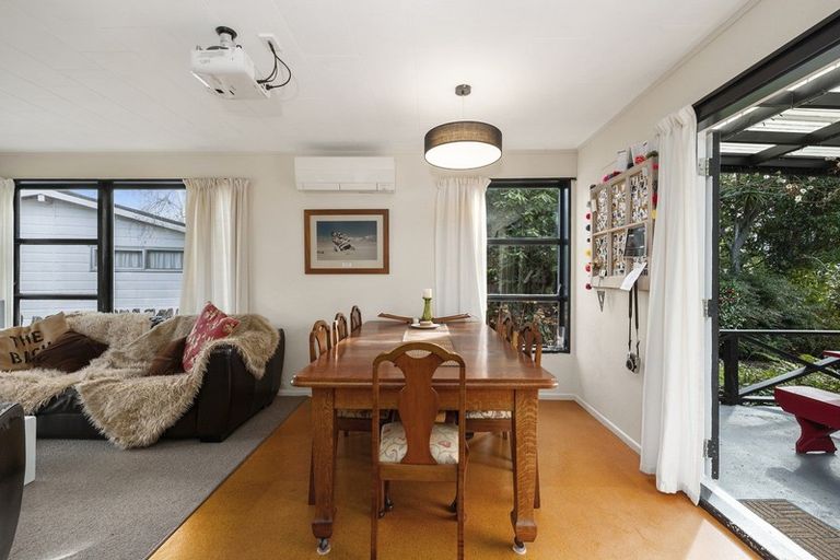 Photo of property in 6 Irwin Place, Kinloch, Taupo, 3377