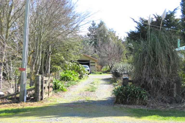 Photo of property in 1 Charlotte Street, Takapau, 4203