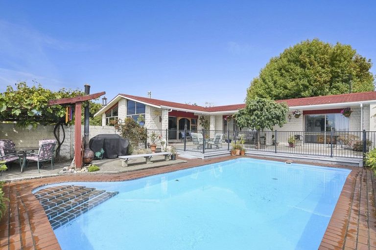 Photo of property in 16 Trewavas Street, Motueka, 7120