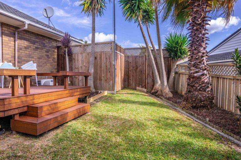 Photo of property in 1/16 Fieldstone Court, Northpark, Auckland, 2013