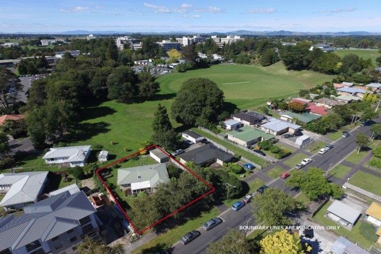 Photo of property in 46 Helena Road, Hillcrest, Hamilton, 3216