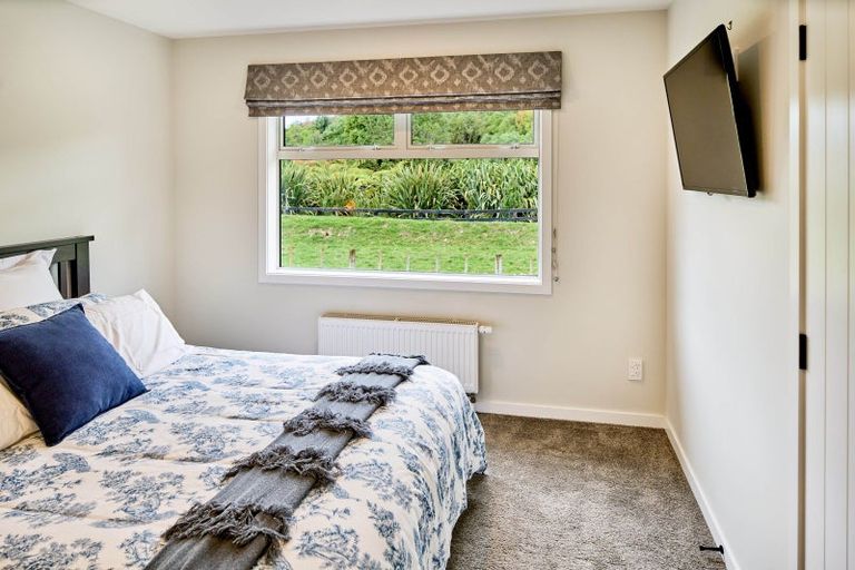 Photo of property in 140 School Road, Te Horo, Otaki, 5582