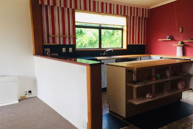 Photo of property in 10 East Road, Shannon, 4821