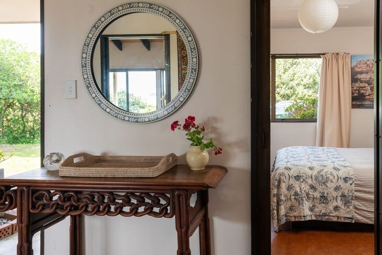 Photo of property in 43 Field Way, Waikanae Beach, Waikanae, 5036