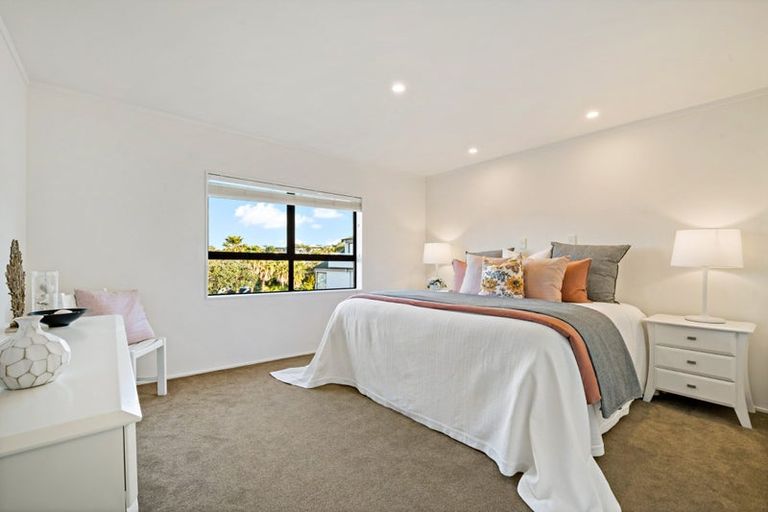 Photo of property in 86 Hebron Road, Waiake, Auckland, 0630