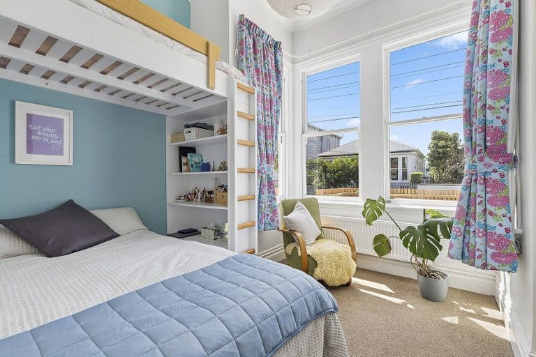 Photo of property in 40 Stanley Street, Berhampore, Wellington, 6023