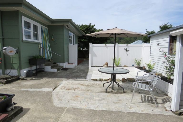 Photo of property in 100 Buller Road, Reefton, 7830