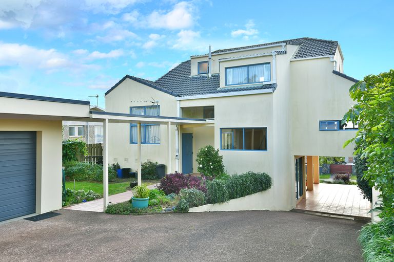 Photo of property in 59 Pacific Parade, Army Bay, Whangaparaoa, 0930