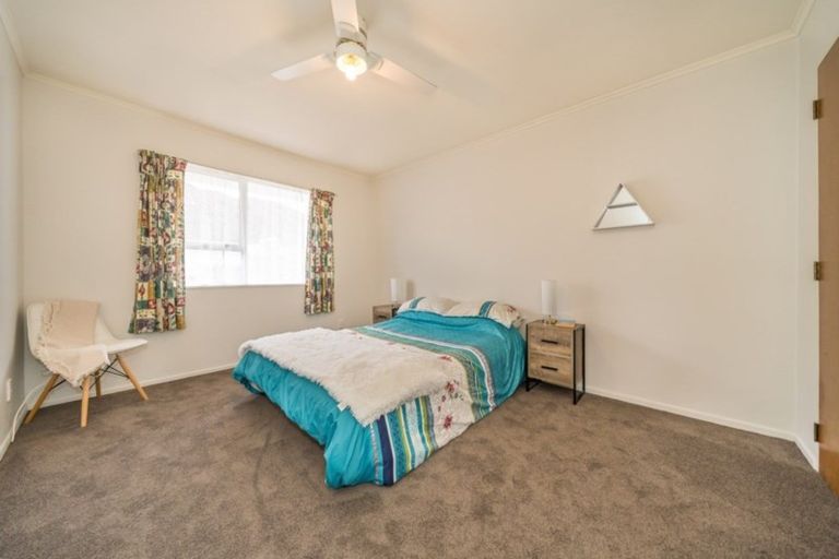 Photo of property in 19a Gemstone Drive, Birchville, Upper Hutt, 5018