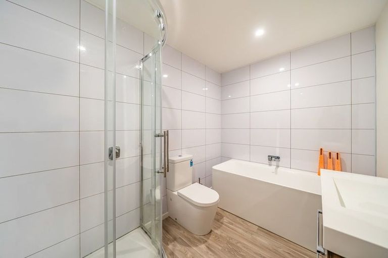 Photo of property in 16 Okoutu Lane, Moera, Lower Hutt, 5010