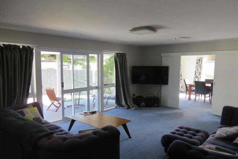 Photo of property in 16 Cam Place, Harewood, Christchurch, 8051